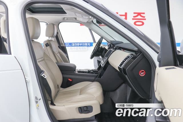 Land Rover Discovery 5 2019 — Şəkil 17/18