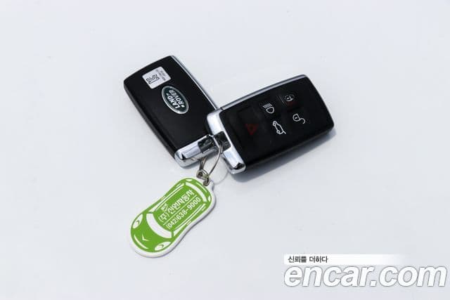 Land Rover Discovery 5 2019 — Şəkil 11/18