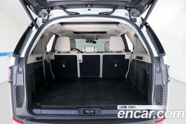 Land Rover Discovery 5 2019 — Şəkil 4/18