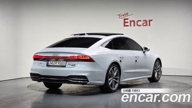 Audi A7 2021 — ფოტო 2/20