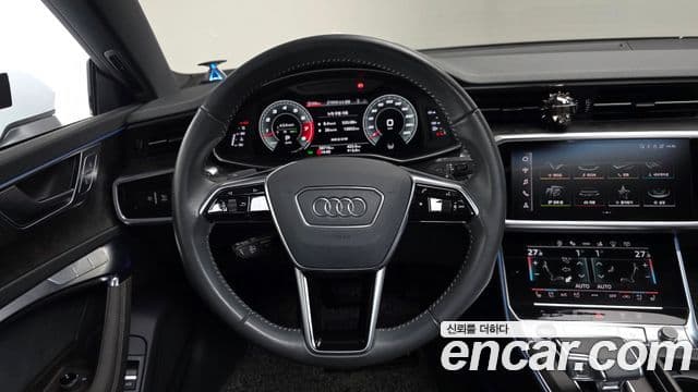 Audi A7 2021 — ფოტო 13/20