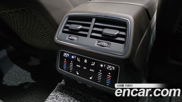 Audi A7 2021 — ფოტო 19/20