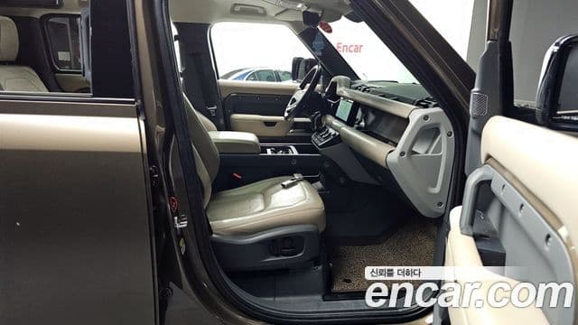 Land Rover Defender 2022 — ფოტო 11/20