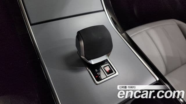 Land Rover Range Rover Evoque 2025 — Şəkil 9/20