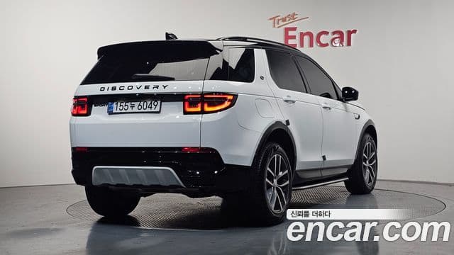 Land Rover Discovery Sport 2024 — ფოტო 2/20