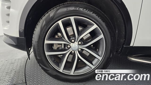 Land Rover Discovery Sport 2024 — ფოტო 5/20