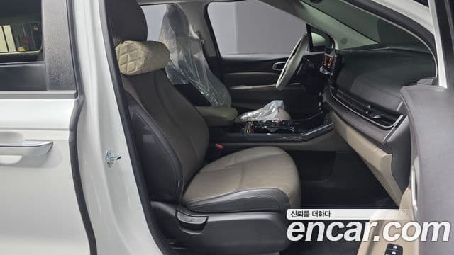 Kia Carnival 2024 — Photo 11/20