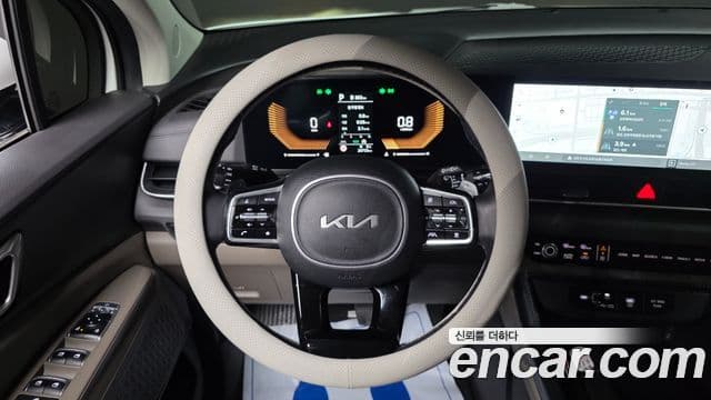 Kia Carnival 2024 — Photo 4/20