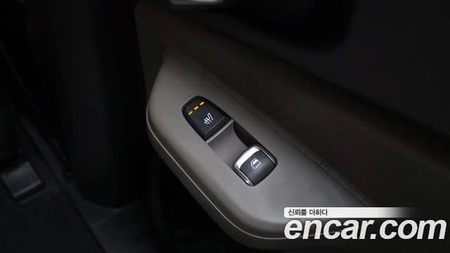 Kia Carnival 2024 — Photo 2/20