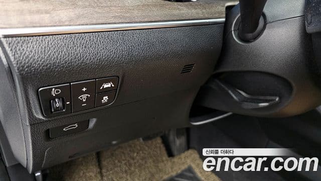 Kia K5 2021 — ფოტო 14/20