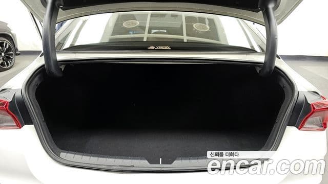 Kia K5 2021 — ფოტო 20/20
