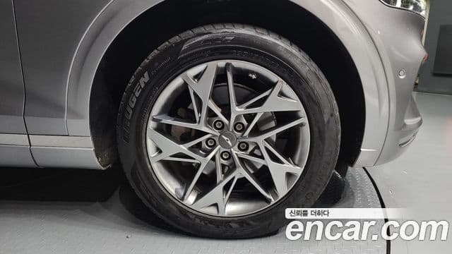 Genesis GV70 2021 — ფოტო 5/20