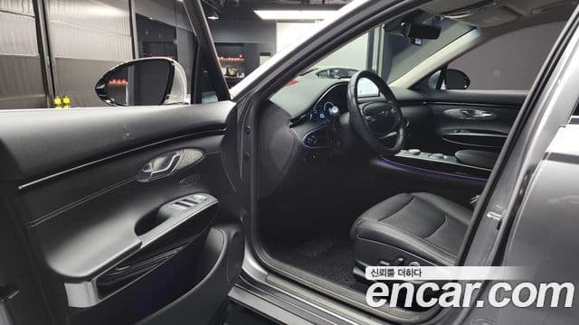 Genesis GV70 2021 — ფოტო 10/20