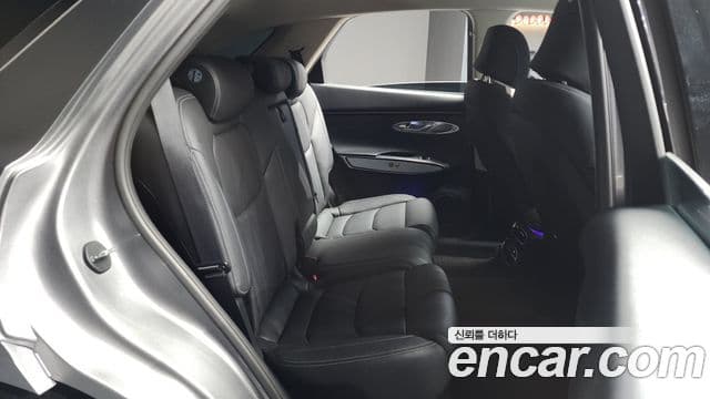 Genesis GV70 2021 — ფოტო 12/20