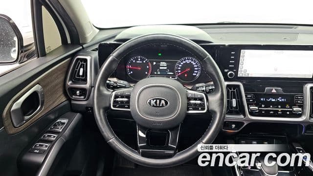 Kia Sorento 2021 — Фото 14/20