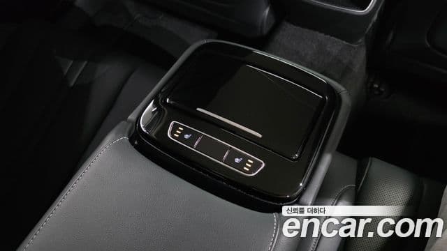 Genesis Electrified G80 2021 — Şəkil 18/20