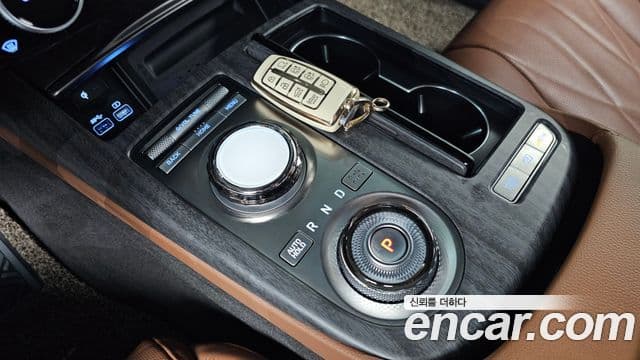 Genesis Electrified G80 2022 — Şəkil 9/20