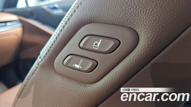 Genesis Electrified G80 2022 — Şəkil 18/20