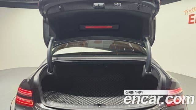 Genesis Electrified G80 2022 — Şəkil 20/20