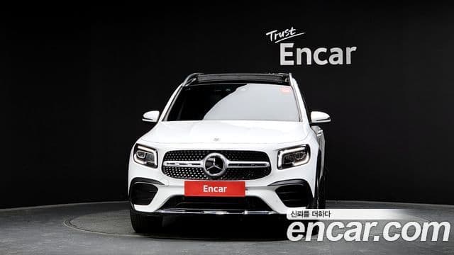 Mercedes-Benz GLB-Class 2022 — ფოტო 2/20