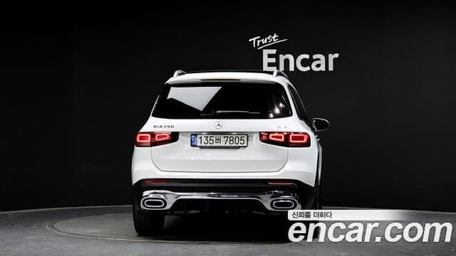 Mercedes-Benz GLB-Class 2022 — ფოტო 3/20