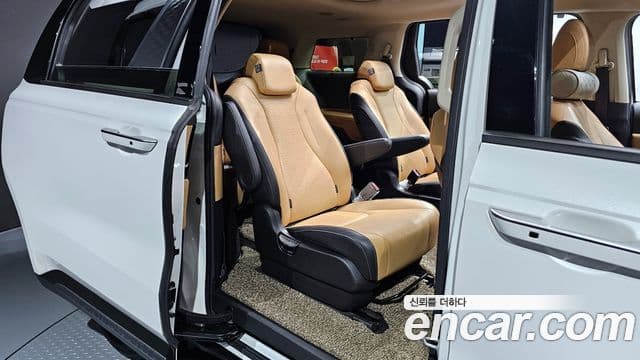Kia Carnival 2020 — ფოტო 12/20