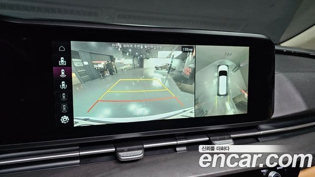Kia Carnival 2020 — ფოტო 17/20