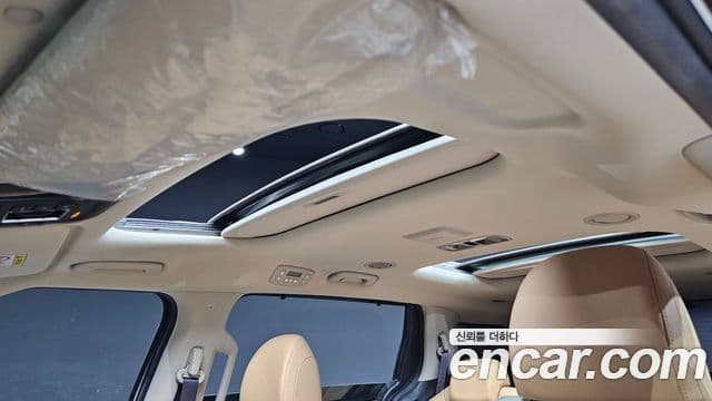 Kia Carnival 2020 — ფოტო 19/20
