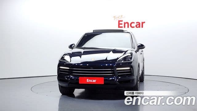 Porsche Cayenne 2021 — ფოტო 3/20