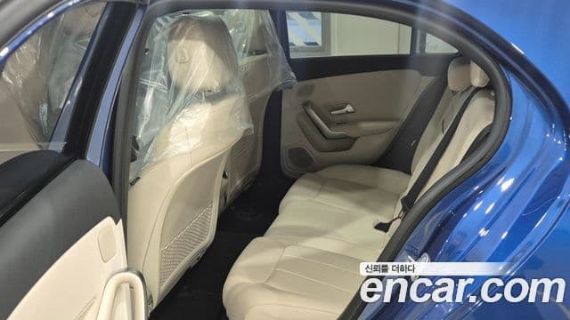 Mercedes-Benz A-Class 2024 — Photo 17/20