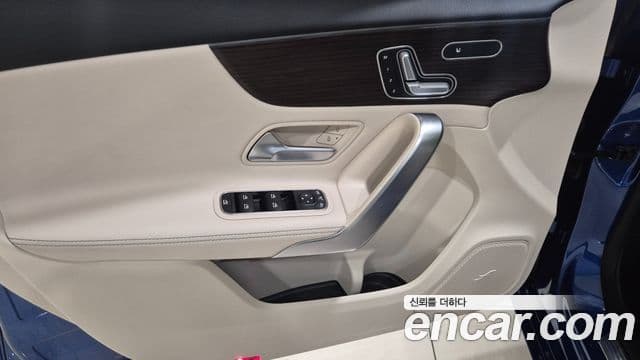 Mercedes-Benz A-Class 2024 — Photo 20/20
