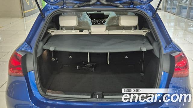 Mercedes-Benz A-Class 2024 — Photo 11/20