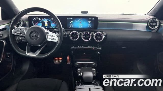 Mercedes-Benz CLA-Class 2021 — Фото 10/20