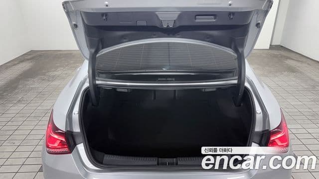 Mercedes-Benz CLA-Class 2021 — Фото 11/20