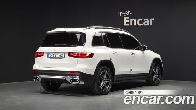 Mercedes-Benz GLB-Class 2022 — ფოტო 3/20