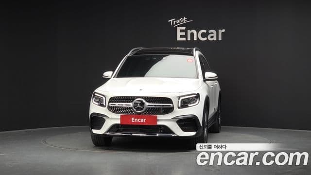 Mercedes-Benz GLB-Class 2022 — ფოტო 4/20