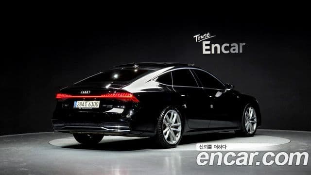 Audi A7 2020 — ფოტო 2/20