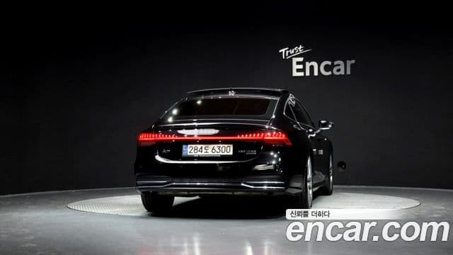 Audi A7 2020 — ფოტო 4/20