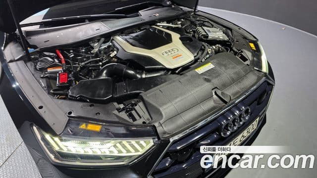 Audi A7 2020 — ფოტო 6/20