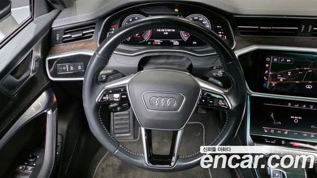 Audi A7 2020 — ფოტო 13/20