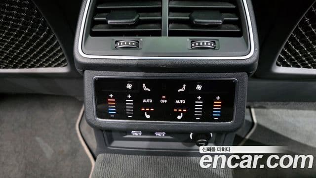 Audi A7 2020 — ფოტო 19/20