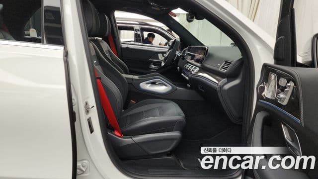 Mercedes-Benz GLE-Class 2025 — ფოტო 11/20