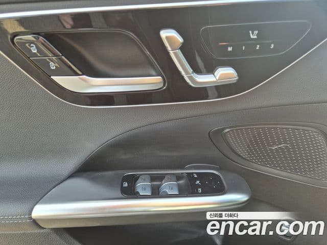 Mercedes-Benz C-Class 2022 — Photo 4/19