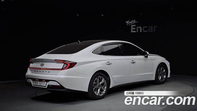 Hyundai Sonata Hybrid 2019 — Photo 19/20