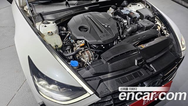 Hyundai Sonata Hybrid 2019 — Photo 11/20