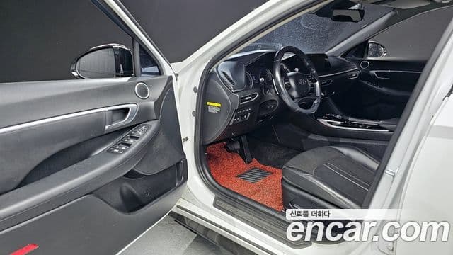 Hyundai Sonata Hybrid 2019 — Photo 6/20