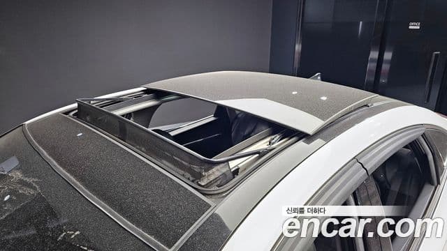 Hyundai Sonata Hybrid 2019 — Photo 13/20