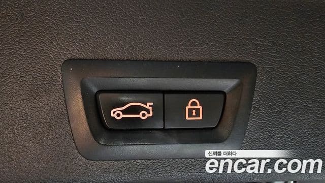 BMW X6 2020 — Photo 18/20