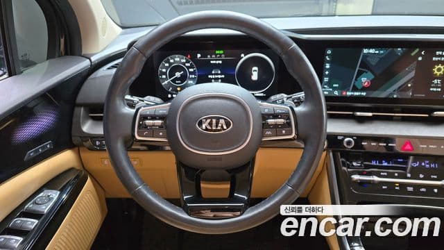 Kia Carnival 2021 — Фото 13/20