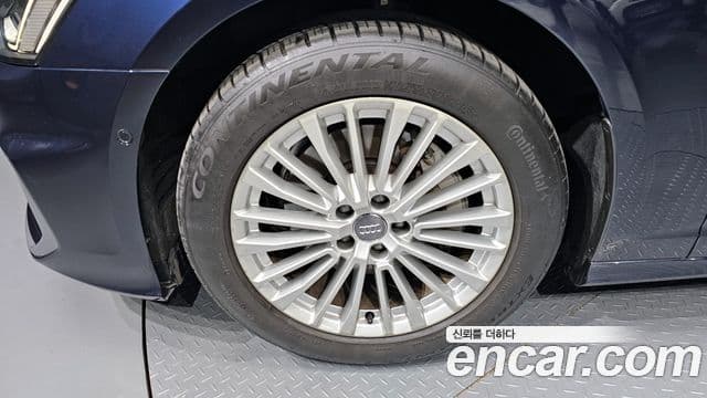 Audi A6 2019 — ფოტო 5/20